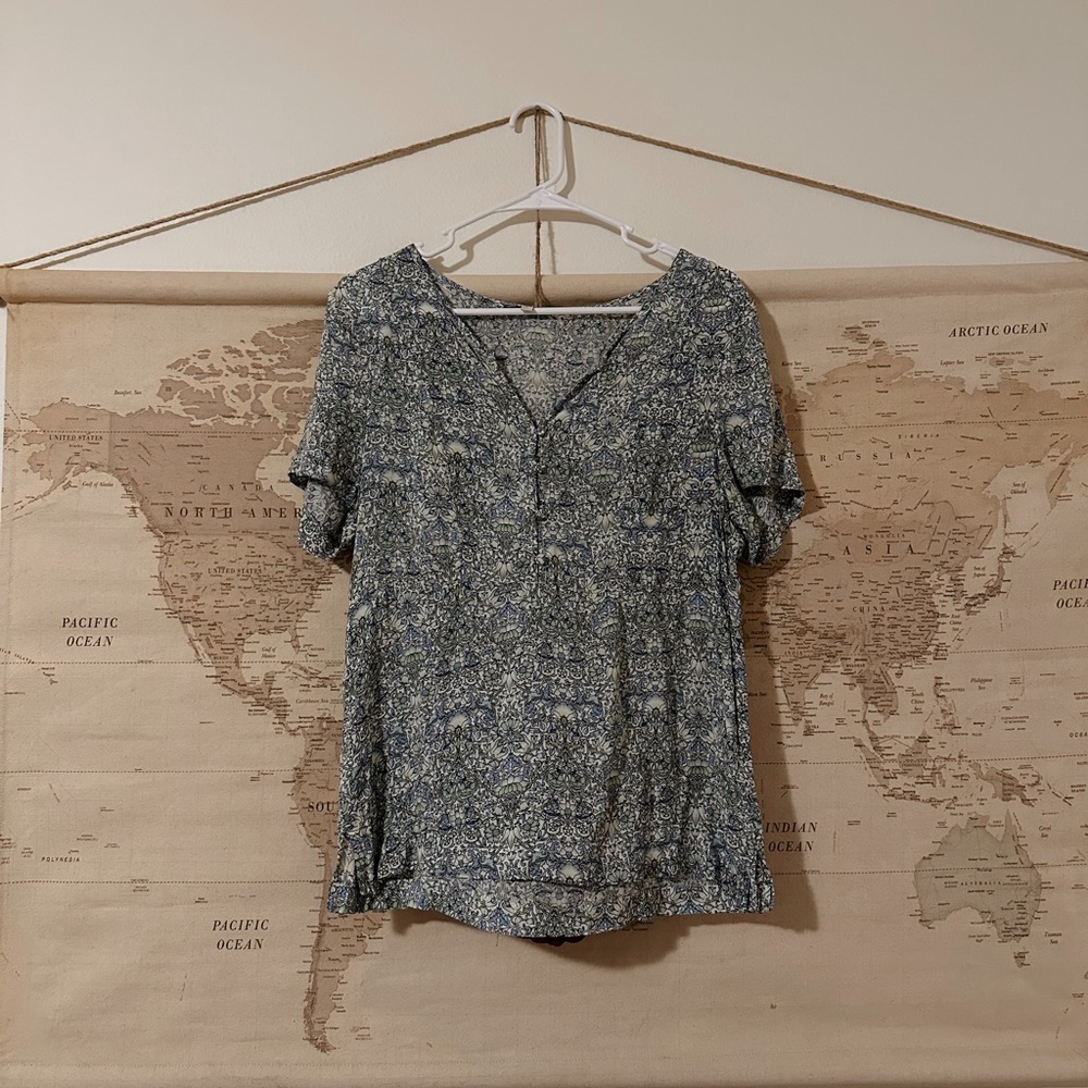Floral Buttoned Blouse